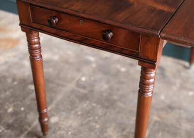 OP Woodcraft Pembroke Mahogany Drop Leaf Table