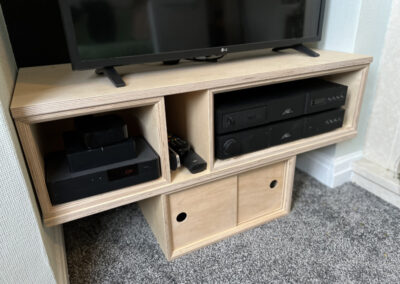 OP Woodcraft Cotswolds - Birch Plywood TV Unit